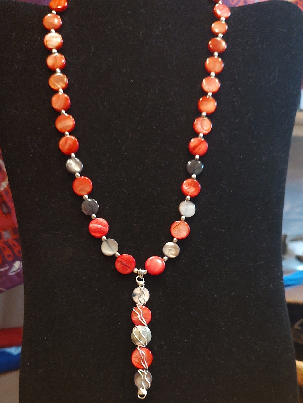 Red And Black Mother Of Pearl Wire Wrapped Pendant Necklace 18" + 2" Extender